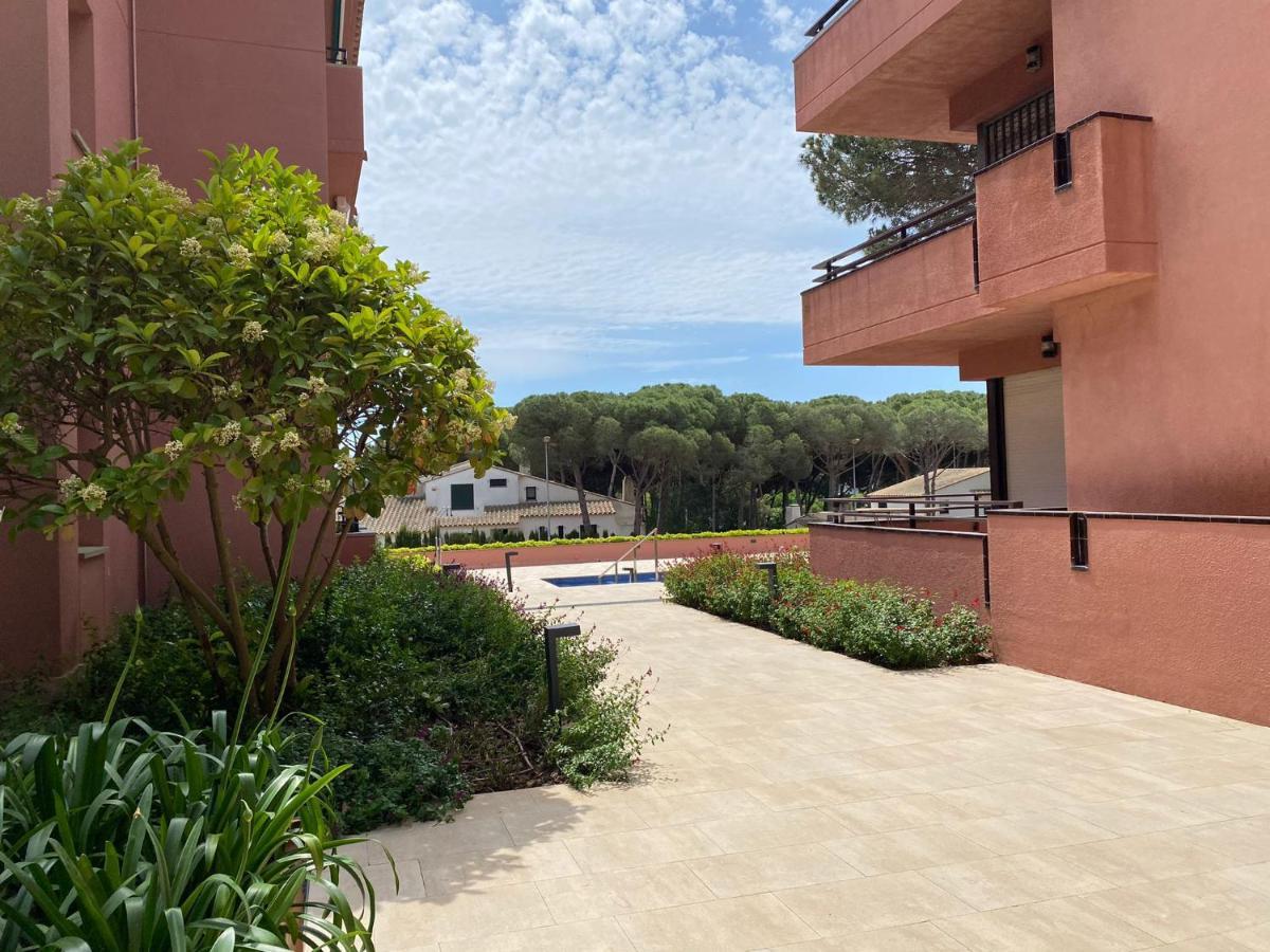 Apartamento con piscina en LLAFRANC Exterior foto